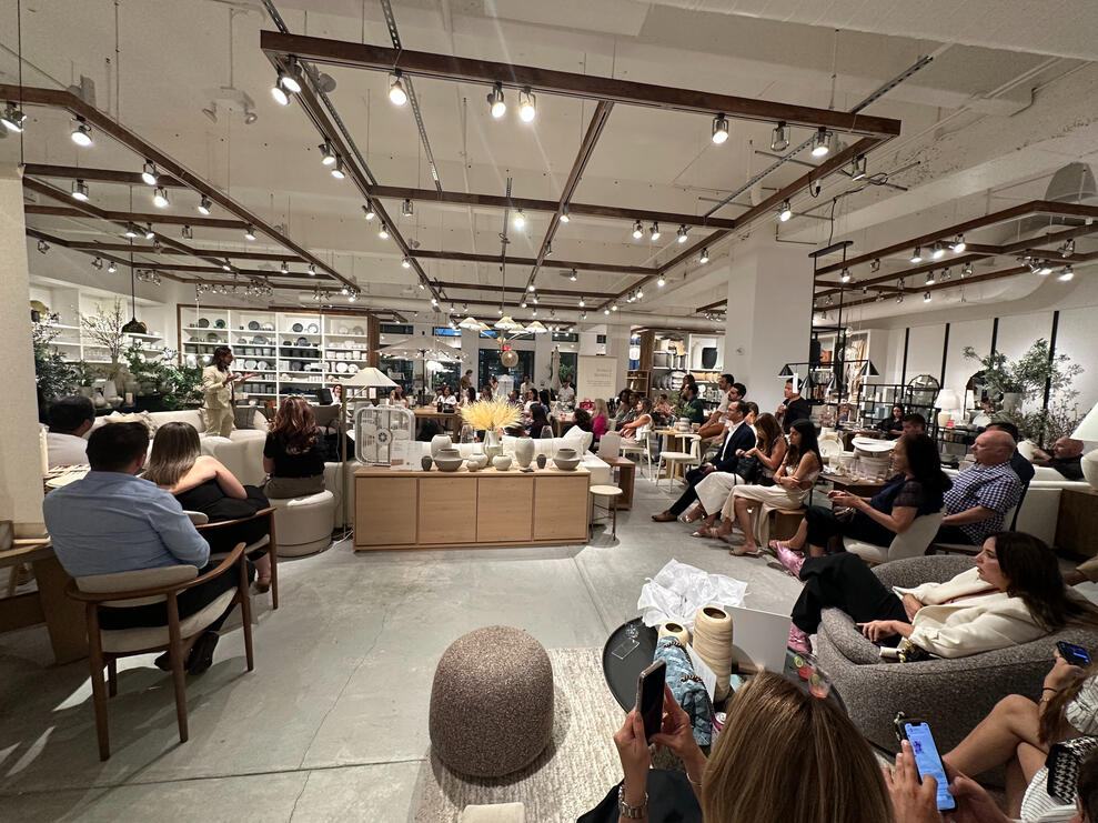 Full house at West Elm Full house at West Elm, Jesus Pacheco hosting the event